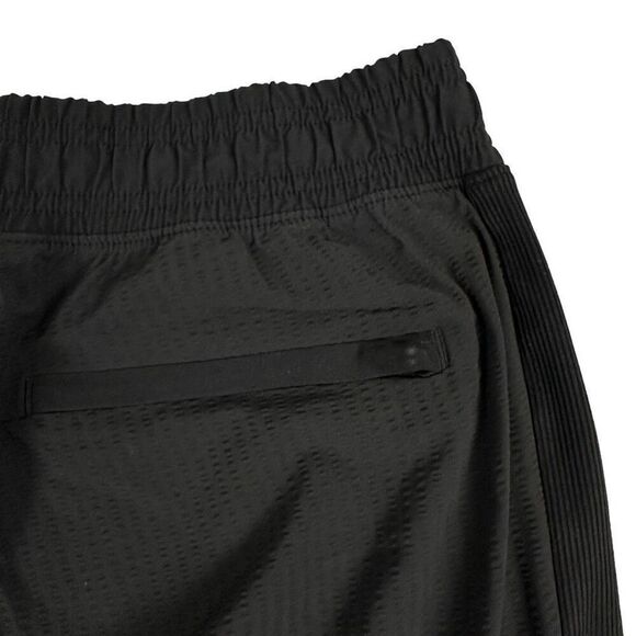 Athleta Black Textured Brooklyn Jogger size 8 - Picture 9 of 11